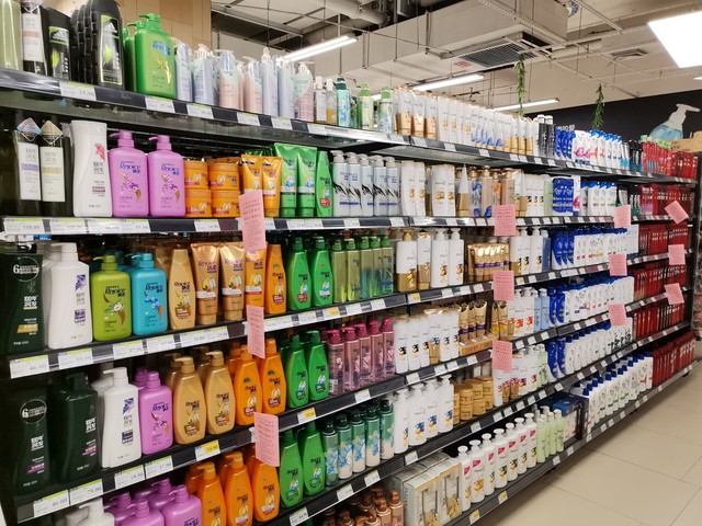 化妆品出口时，货代称“可商检”开箱查验却被告知要删单、退场？