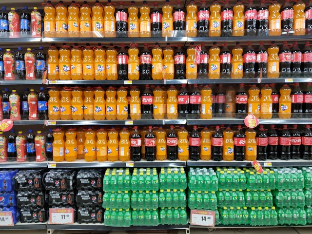 达济外综 出口 1.9吨预包装食品（薯片/糖果/饼干/饮料）至肯尼亚