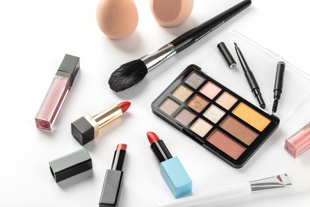 达济外综广州 1039 市场采购贸易模式：化妆品出口商检的 “便捷钥匙”